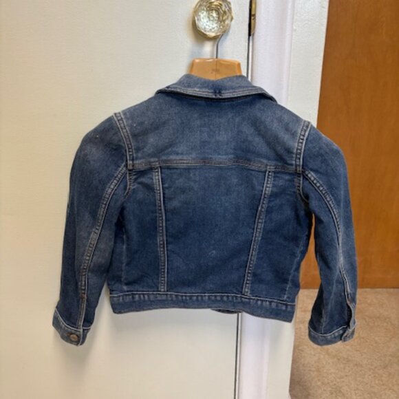 Gap Jean Jacket - Kids: 6 - 7 years, Small - Picture 2 of 9